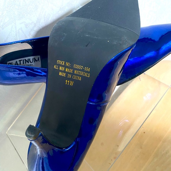 Shoes - Picture 3 of 4